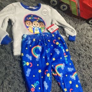 Coco melon fleece pj set